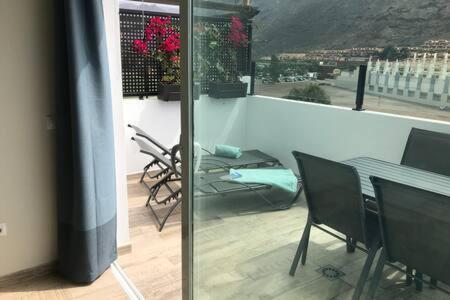 Harrys Atico Puerto De Mogan Appartement Buitenkant foto