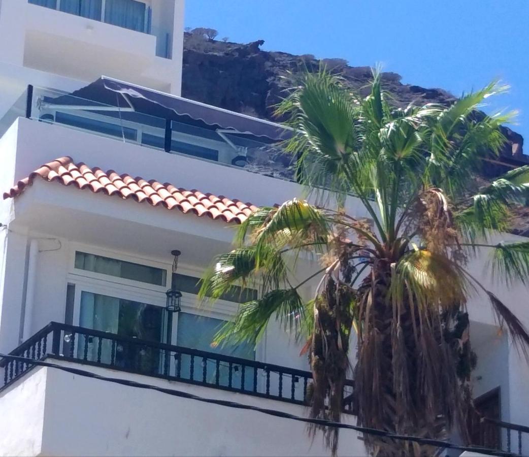 Harrys Atico Puerto De Mogan Appartement Buitenkant foto
